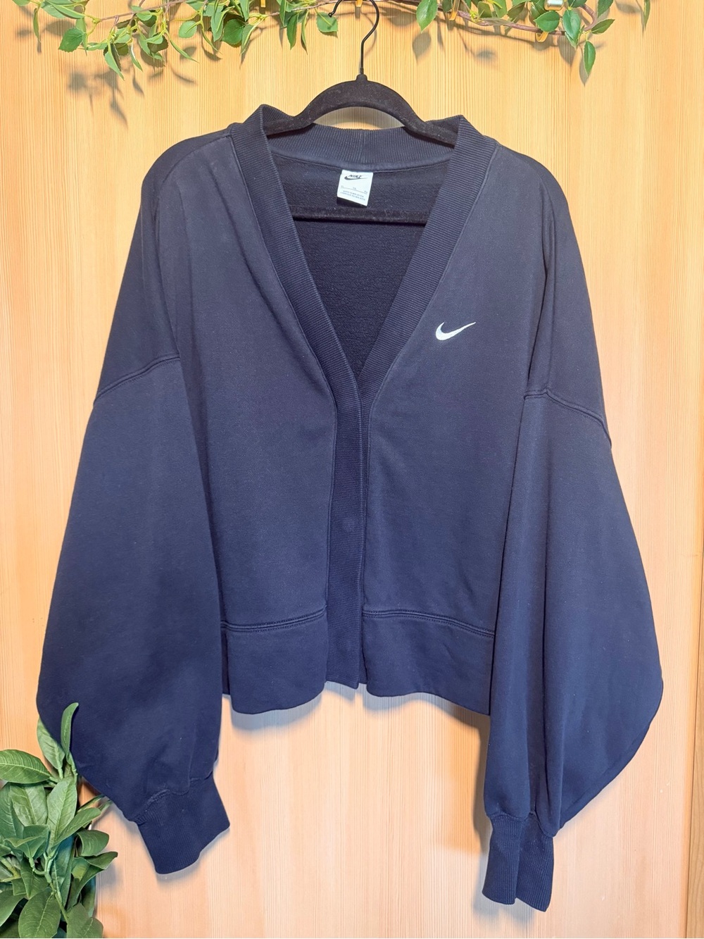 Nike Cropped Fleece Cardigan with Embroidered Swoosh